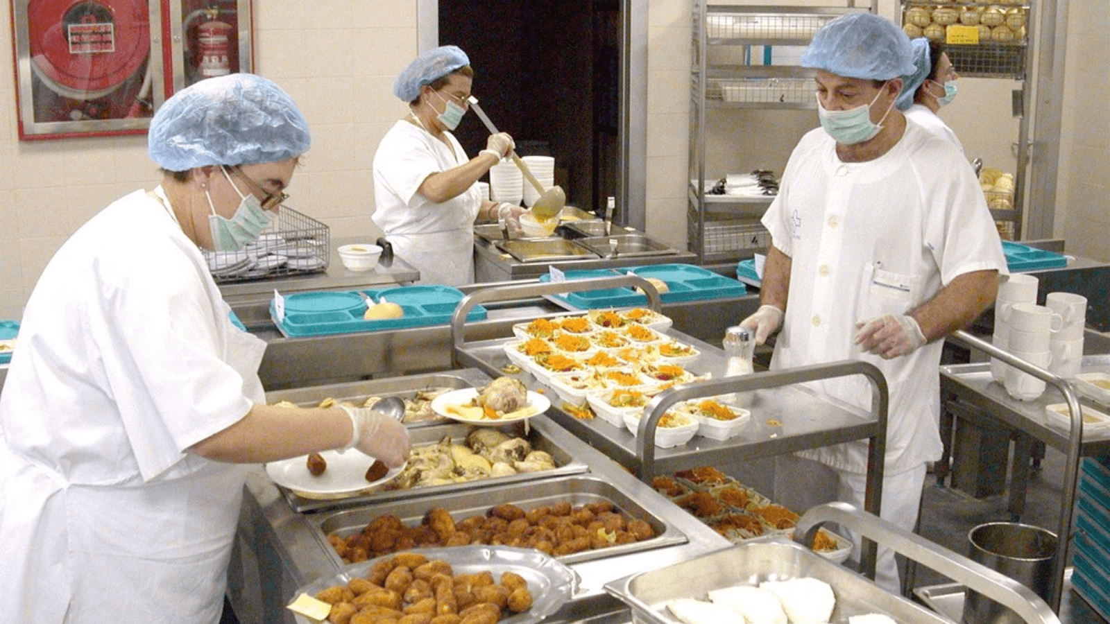 El Gobierno regulará la alimentación en hospitales y residencias