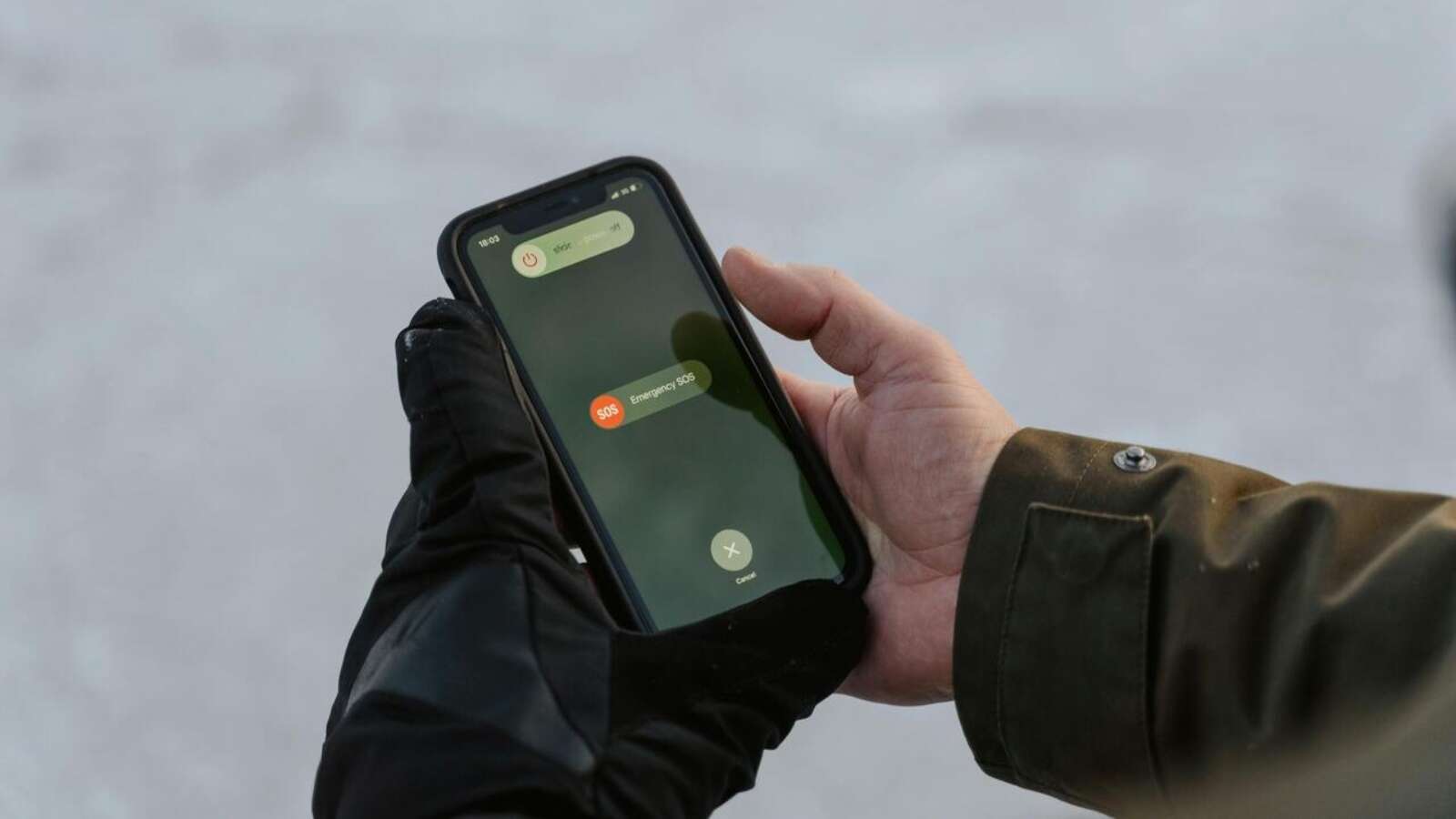Ya puedes usar la función Emergencia SOS vía satélite en el iPhone