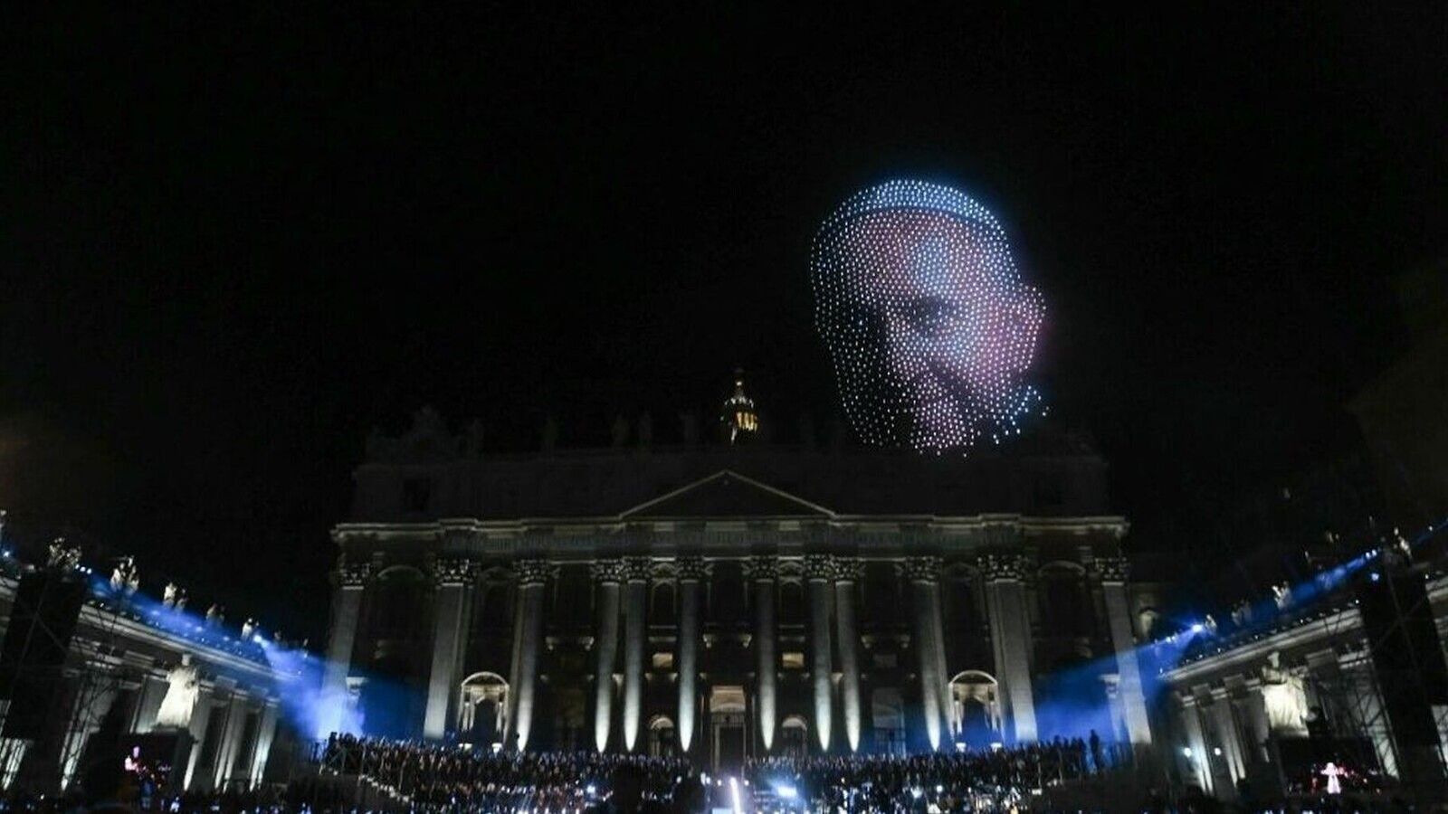 Un espectáculo de drones y un concierto multitudinario clausuran el World Meeting on Human Fraternity 2025 en el Vaticano