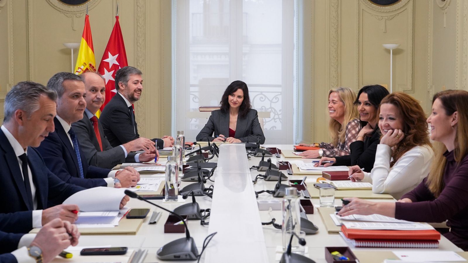 El Gobierno madrileño impulsa una guía común para unificar la redacción de todas las normas de la Comunidad de Madrid