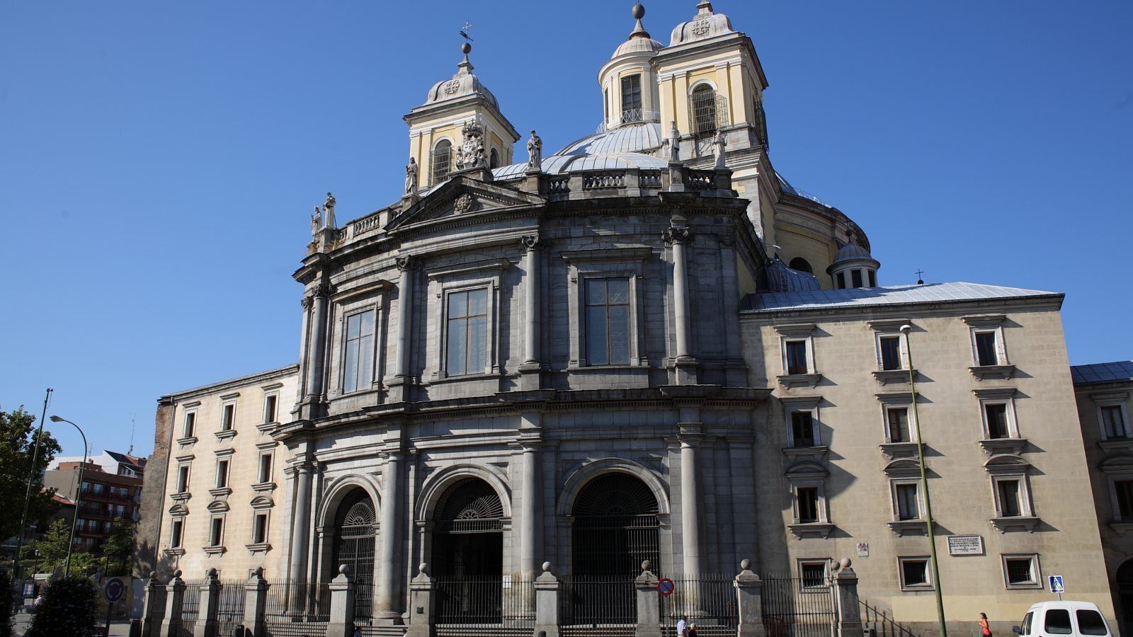La basílica de San Francisco el Grande reabre tras un mes de reformas