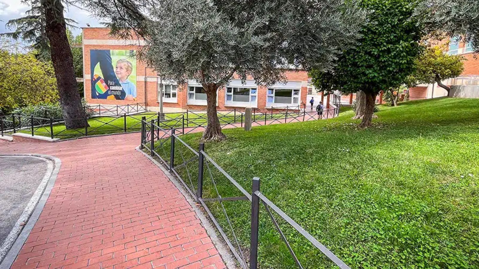 El Opus Dei aparta a un profesor de un colegio de Madrid tras una denuncia por abusos