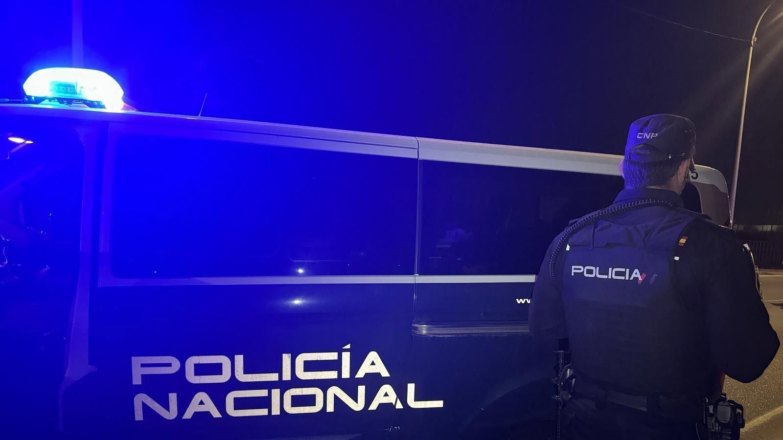 Explota una bombona en una furgoneta en Móstoles y deja un herido grave