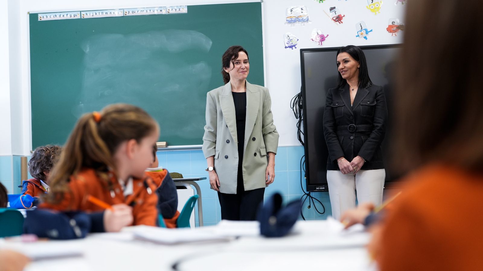 Ayuso reivindica la educación concertada y el derecho de las familias a elegir la formación moral y religiosa
