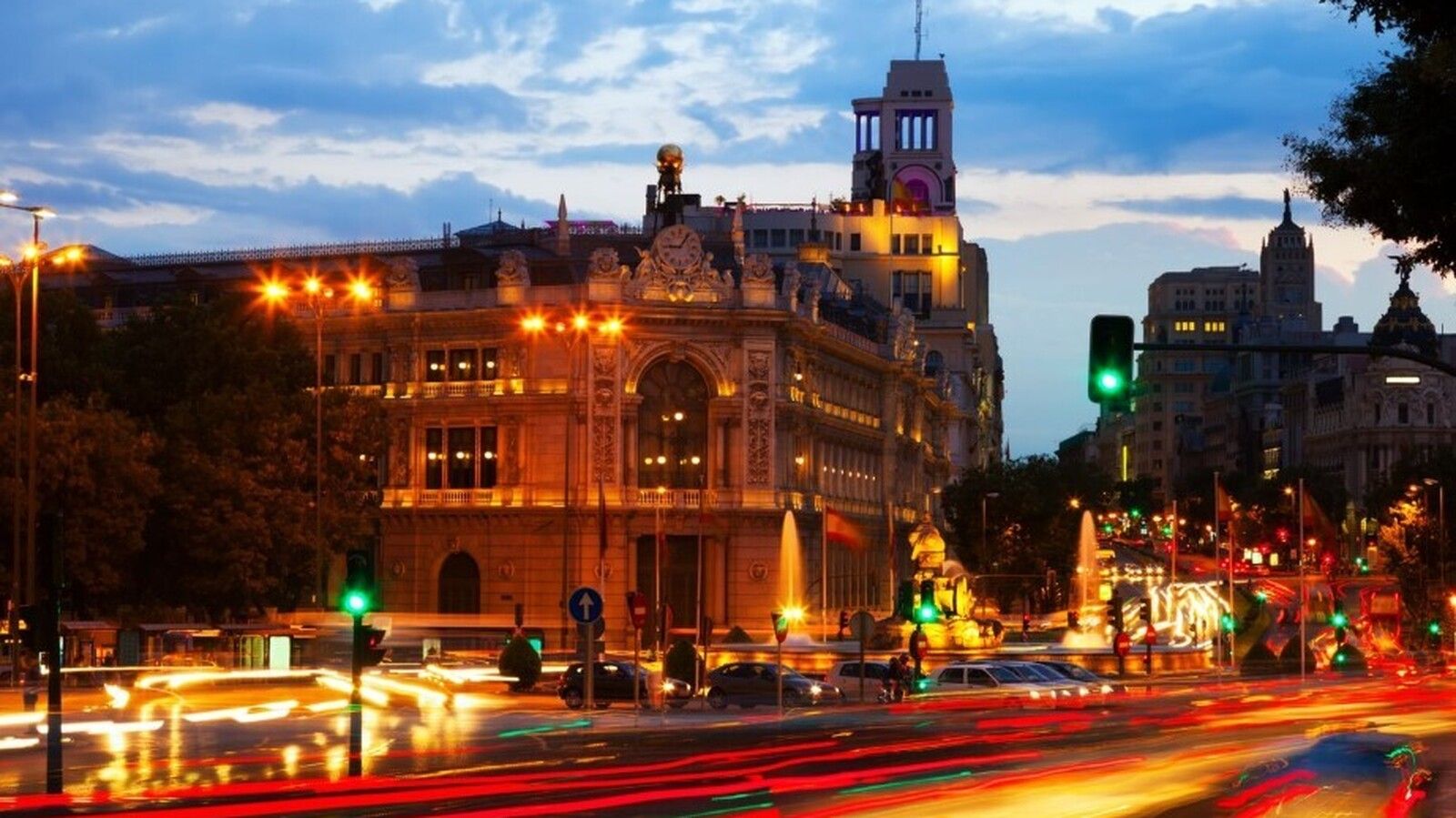 Viviendo del Cuento redefine el team building en Madrid con experiencias a medida