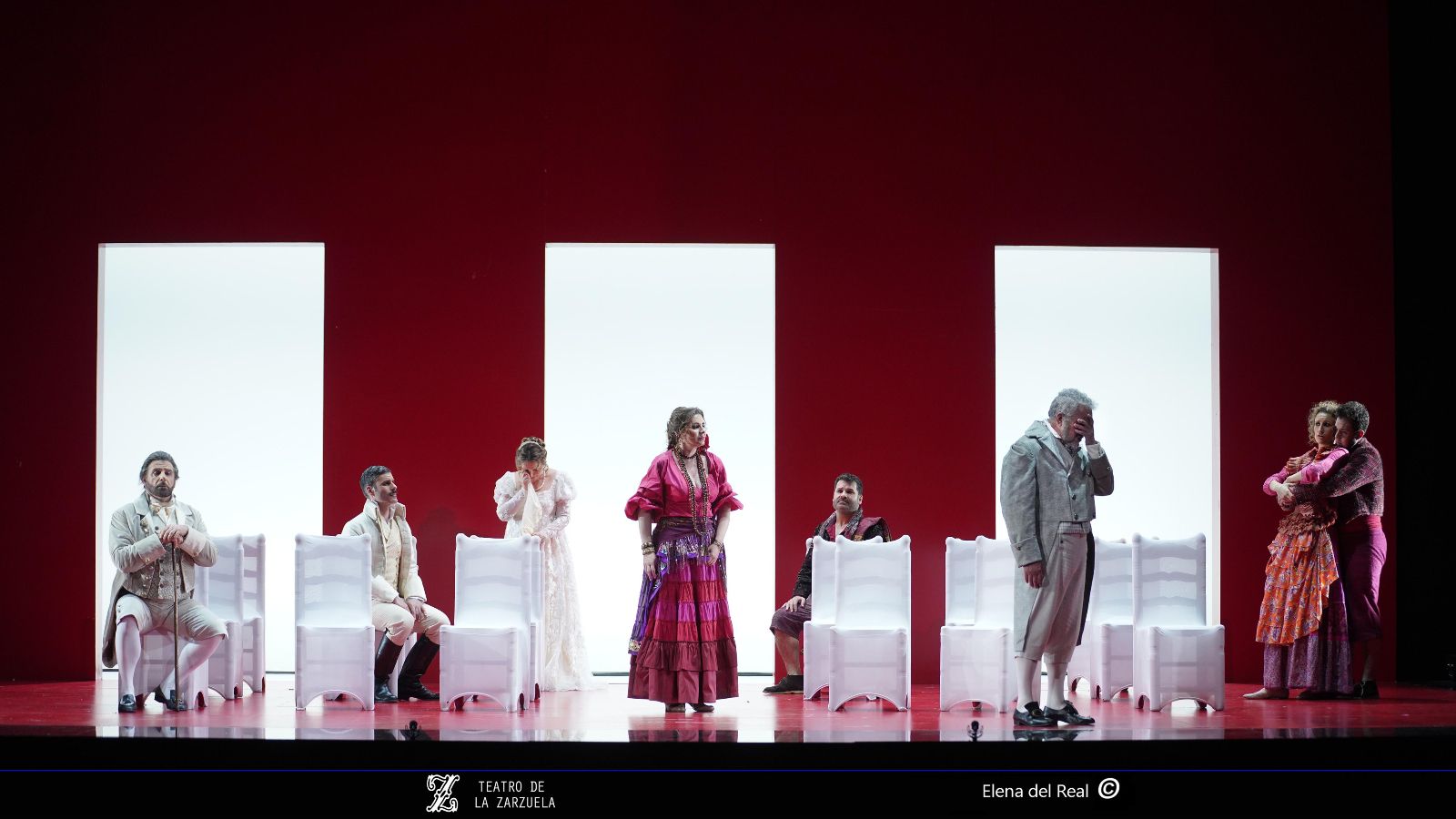 Rosas encendidas y emoción recuperada: ‘El gitano por amor” vuelve a latir en el Teatro de la Zarzuela