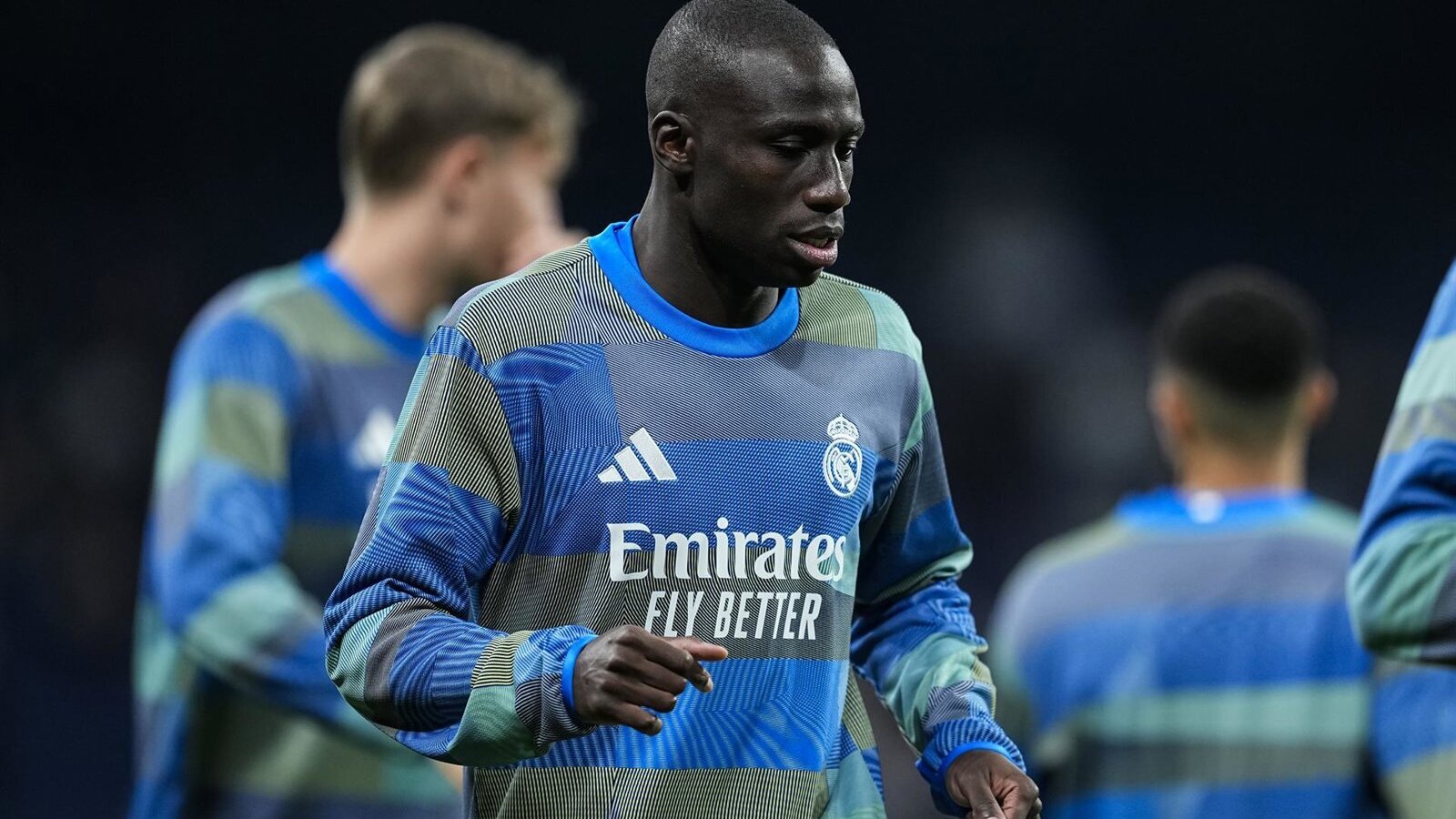 El lateral francés del Real Madrid Ferland Mendy sufre una lesión en el tendón del recto femoral de la pierna derecha