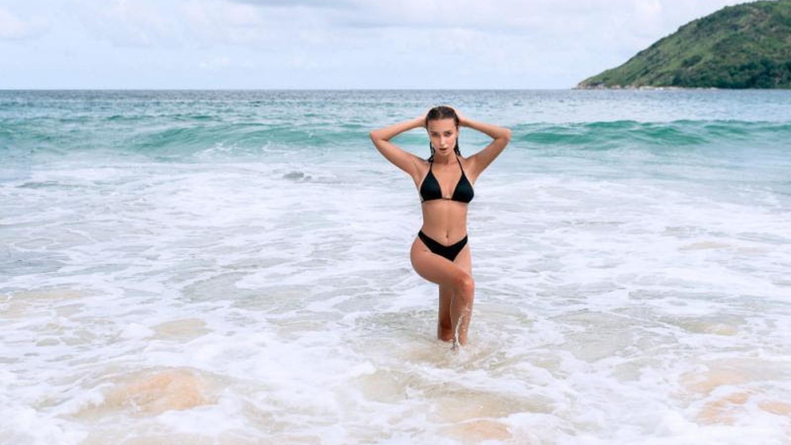 Marca tendencia en la playa con estos bikinis