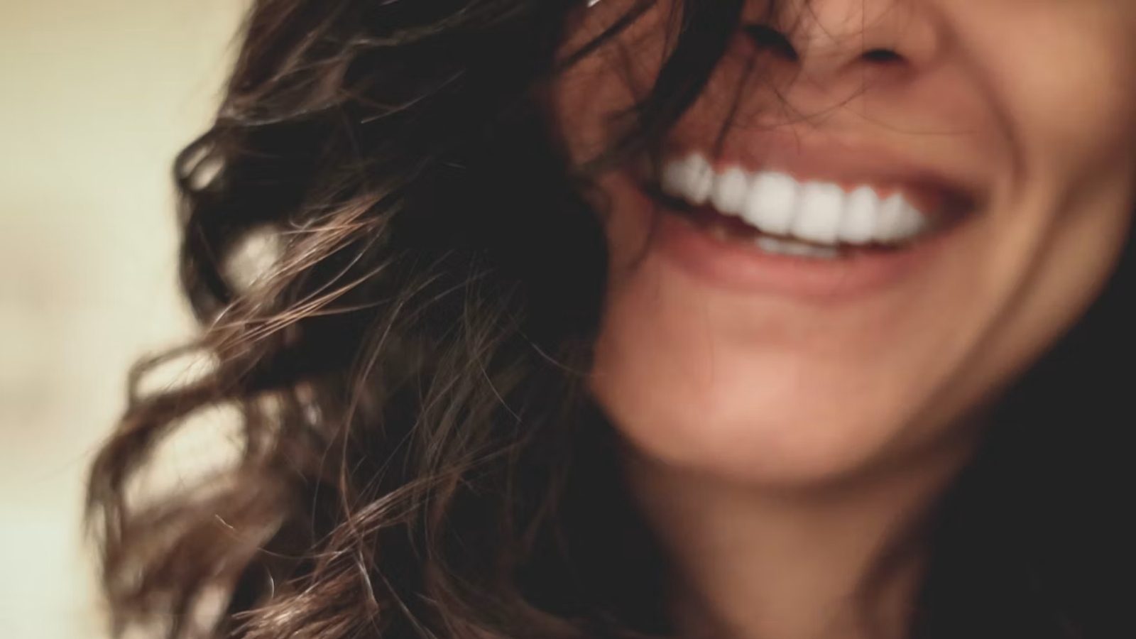 El binomio entre salud y estética: Cómo el diseño de sonrisas impacta en el bienestar general