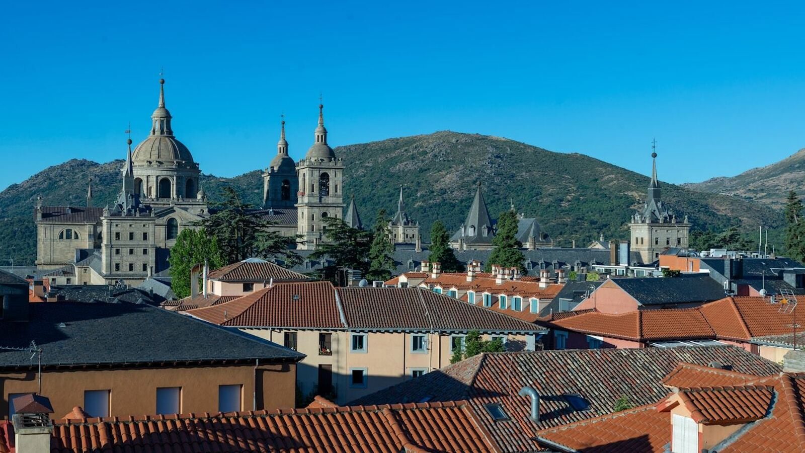 Turismo de Proximidad: El auge de las escapadas exclusivas sin salir de la Comunidad de Madrid
