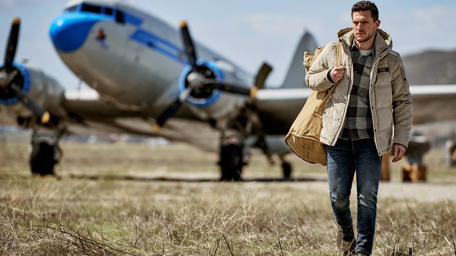 Las tendencias en moda masculina para quienes aman viajar