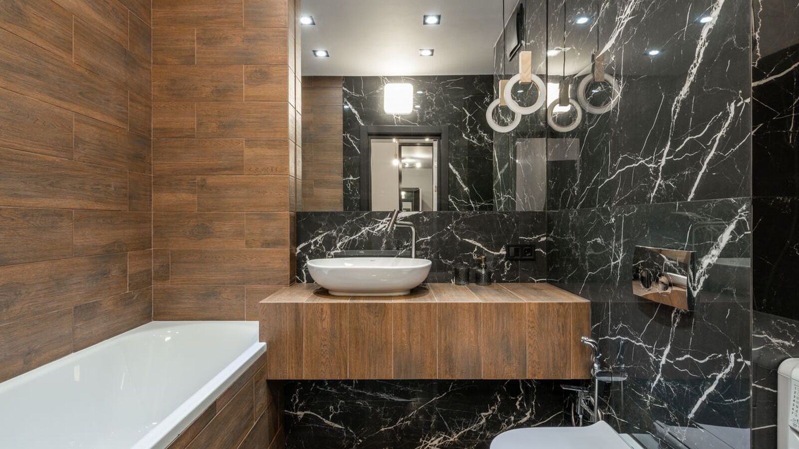 ¿Qué forma de bañera aporta más armonía al cuarto de baño?