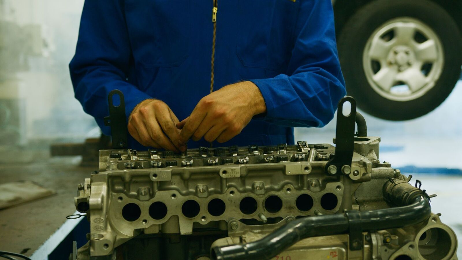 Centralita de motor: cómo elegir una ECU compatible para tu coche
