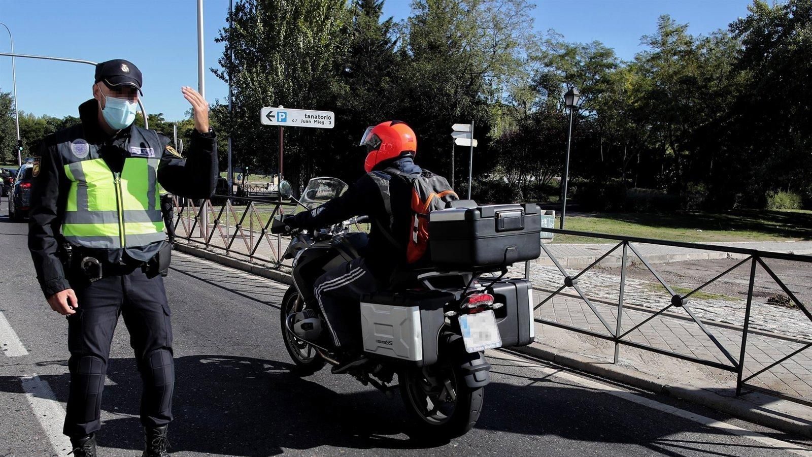 Cinco claves para conducir en moto de forma segura en verano Cinco claves para conducir en moto de forma segura en verano