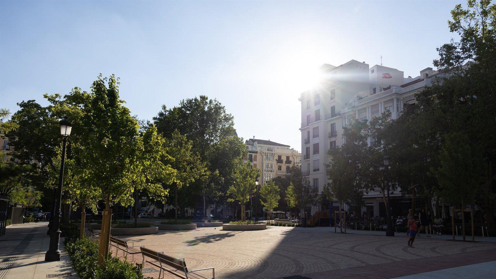 Madrid renueva las plazas mayores de diez municipios con 2 millones