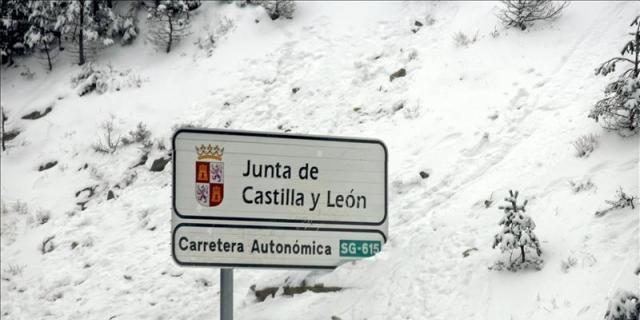 El Ayuntamiento recomienda usar el transporte público por la nevada