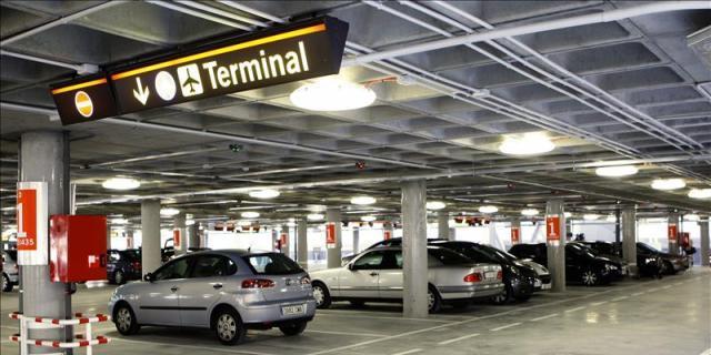 El aeropuerto de Barajas lanza una oferta navideña de parking