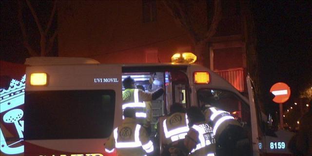 Encuentran apuñalado a un hombre de 57 años en Puente de Vallecas