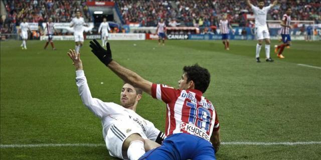 El Atlético recurrirá la tarjeta amarilla a Diego Costa en el derbi
