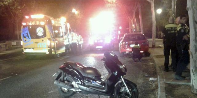 Herido muy grave un motorista de 35 años en el Barrio del Pilar
