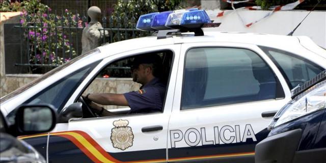 Detenida una pareja por robar en catorce pisos de Usera