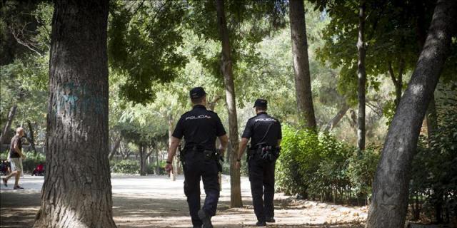 Más de 300 policías refuerzan la vigilancia por el pederasta de Ciudad Lineal