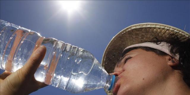 Los madrileños consumen de media 135 litros de agua al día