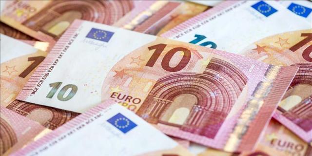 Las grandes empresas facturan en Madrid más del doble que en Cataluña