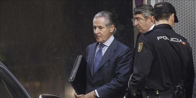 La Audiencia Nacional mantiene la fianza de Blesa por dar el beneplácito a las tarjetas B