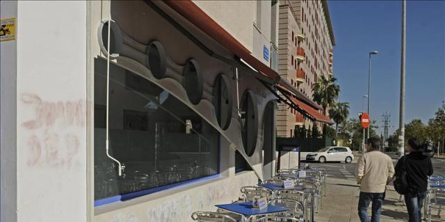 Tres detenidos en Sevilla por atacar un bar de seguidores del Atlético