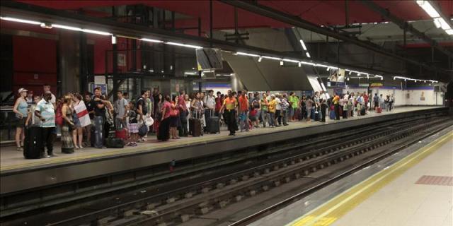 El transporte en autobús cae un 1,7% y el de metro sube un 2,2%