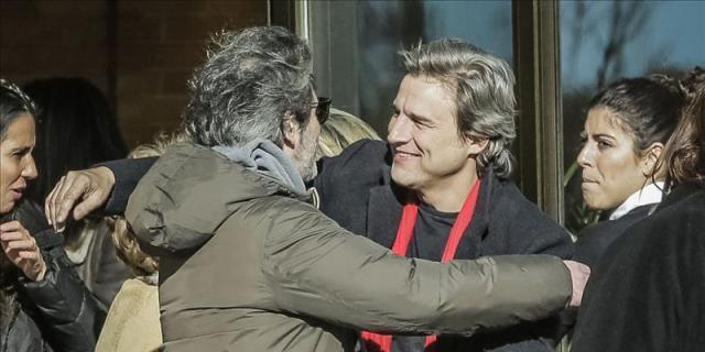 Familiares y amigos despiden a Máximo, el dibujante "filósofo"