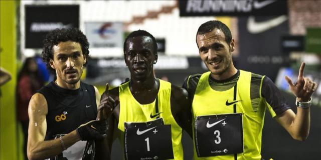 Mike Kigen vencedor en la San Silvestre Vallecana frente a un renacido Jesús España