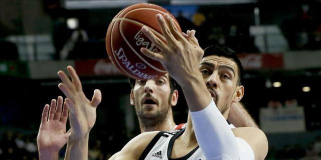 Ayón dice que no se ha equivocado dejando la NBA y fichando por el Real Madrid