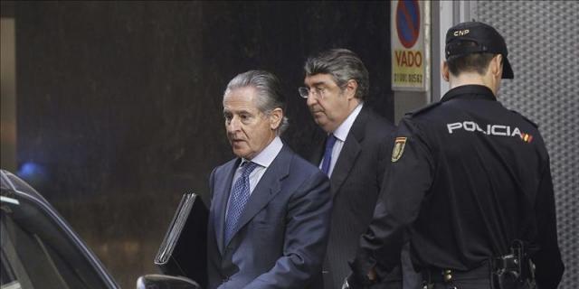 Usuarios de las tarjetas 'black' de Caja Madrid piden el archivo del caso porque ha prescrito