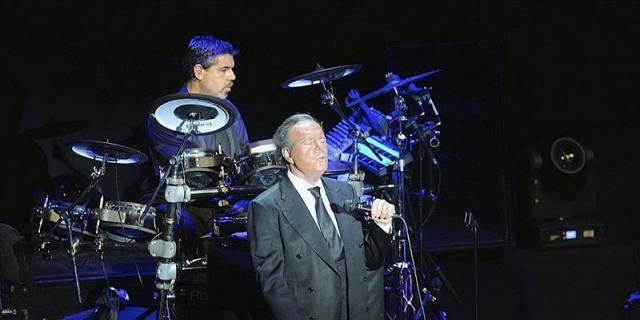 Julio Iglesias será Hijo Predilecto de Madrid, aunque sin unanimidad