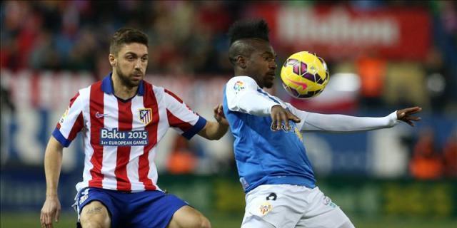 El Atlético recupera a Siqueira en la vuelta al trabajo