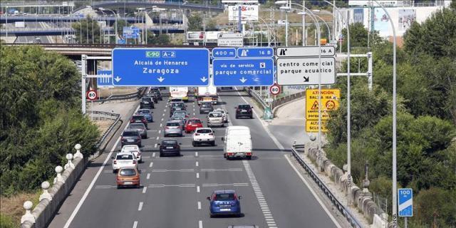 La Guardia Civil busca a una persona que atropelló a un peatón en la A-2 y se dio a la fuga