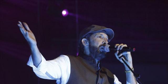 Juan Luis Guerra cumple su promesa y hace bailar a un público muy entregado