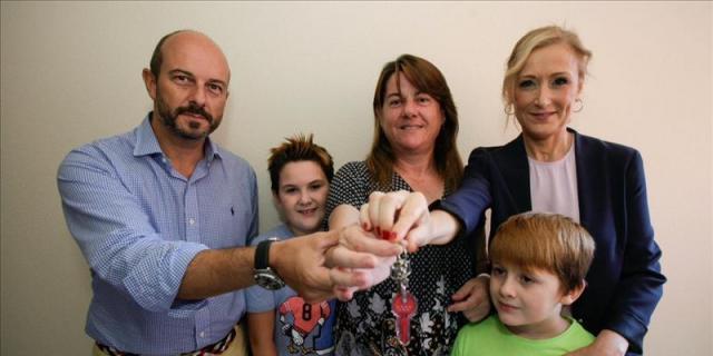 La Comunidad pondrá 300 viviendas a disposición de familias sin recursos