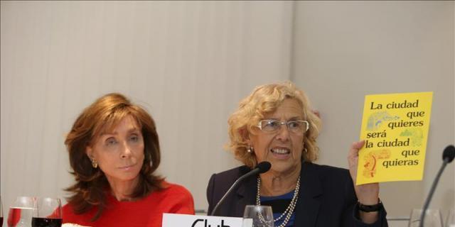 Carmena tranquiliza a los taurinos: "No vamos a prohibir los toros"