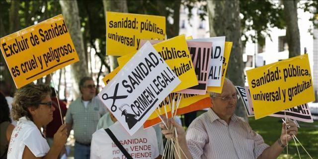 La Marea Blanca vuelve a la calle para exigir una sanidad pública para todos La Marea Blanca vuelve a la calle para exigir una sanidad pública para todos