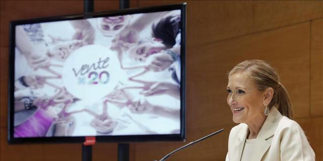 Cifuentes supervisa hoy en Alto del Arenal la entrada en vigor del abono joven