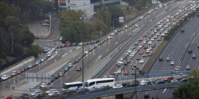Otro gran atasco genera el caos en Madrid