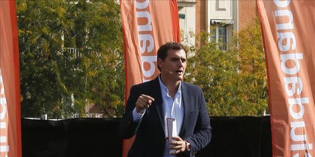 Rivera advierte de que si no gana, sólo con escaños no podrá cambiar España
