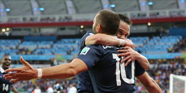 Benzema declara bajo arresto en la investigación por chantaje a su compatriota Valbuena