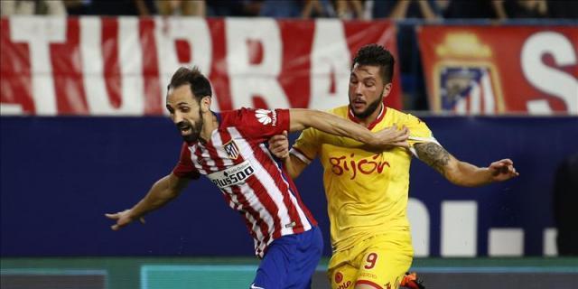 Juanfran sufre una lesión muscular y es duda para la selección