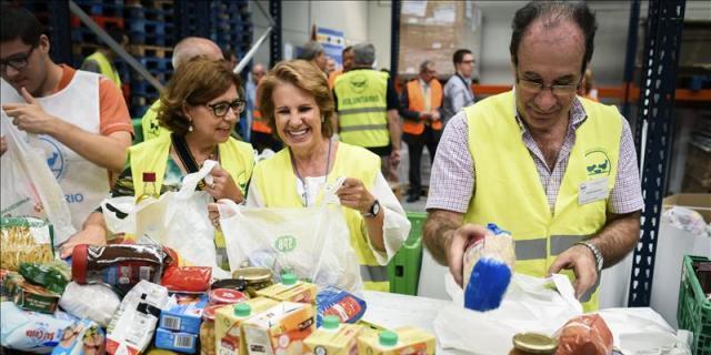 La Comunidad dona 21 toneladas de productos de sus huertas al Banco de Alimentos