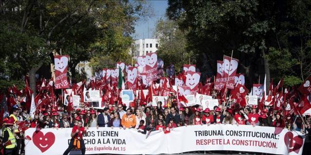 La "Marcha por la vida" pide que el 20-D se vote "sin traicionar" a los niños