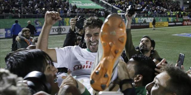 Raúl juega su último partido y gana el título de Liga con el Cosmos